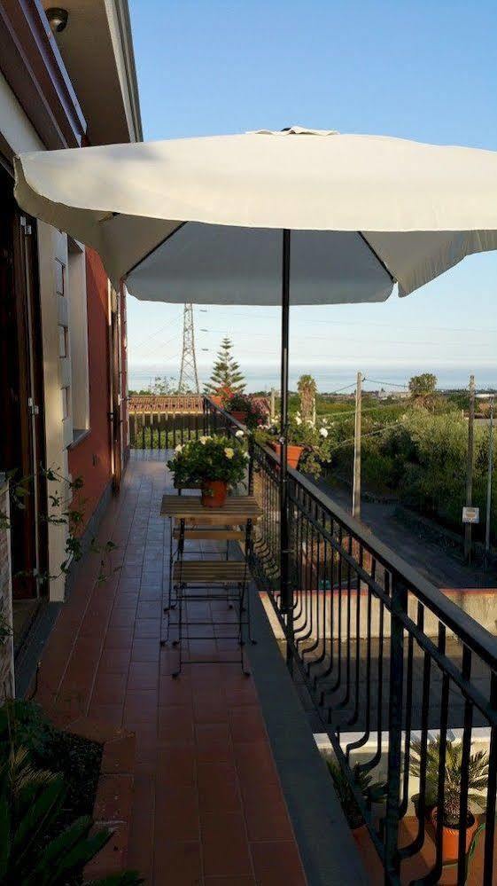 Anthea Dell' Etna Acomodação com café da manhã Santa Venerina Exterior foto
